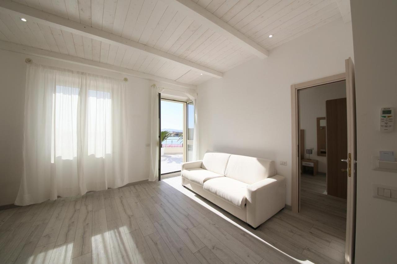 La Promenade Rooms & Suites Olbia Exterior photo